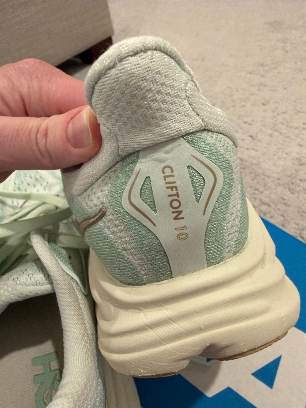 Hoka Women's Clifton 10, Size 7, Mint Green Cushioned Athletic Shoe - Picture 4 of 12